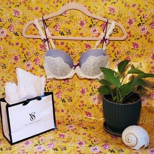 34C Victoria's Secret Dream Angels lace bra
